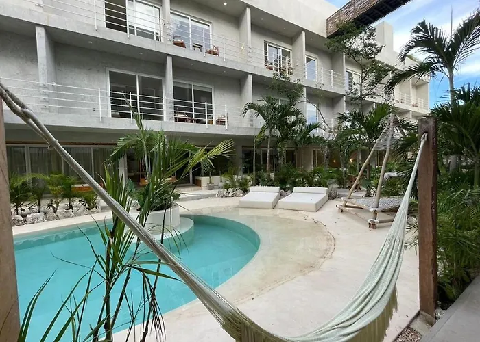 Apartment New With Bathtub And Jacuzzi *